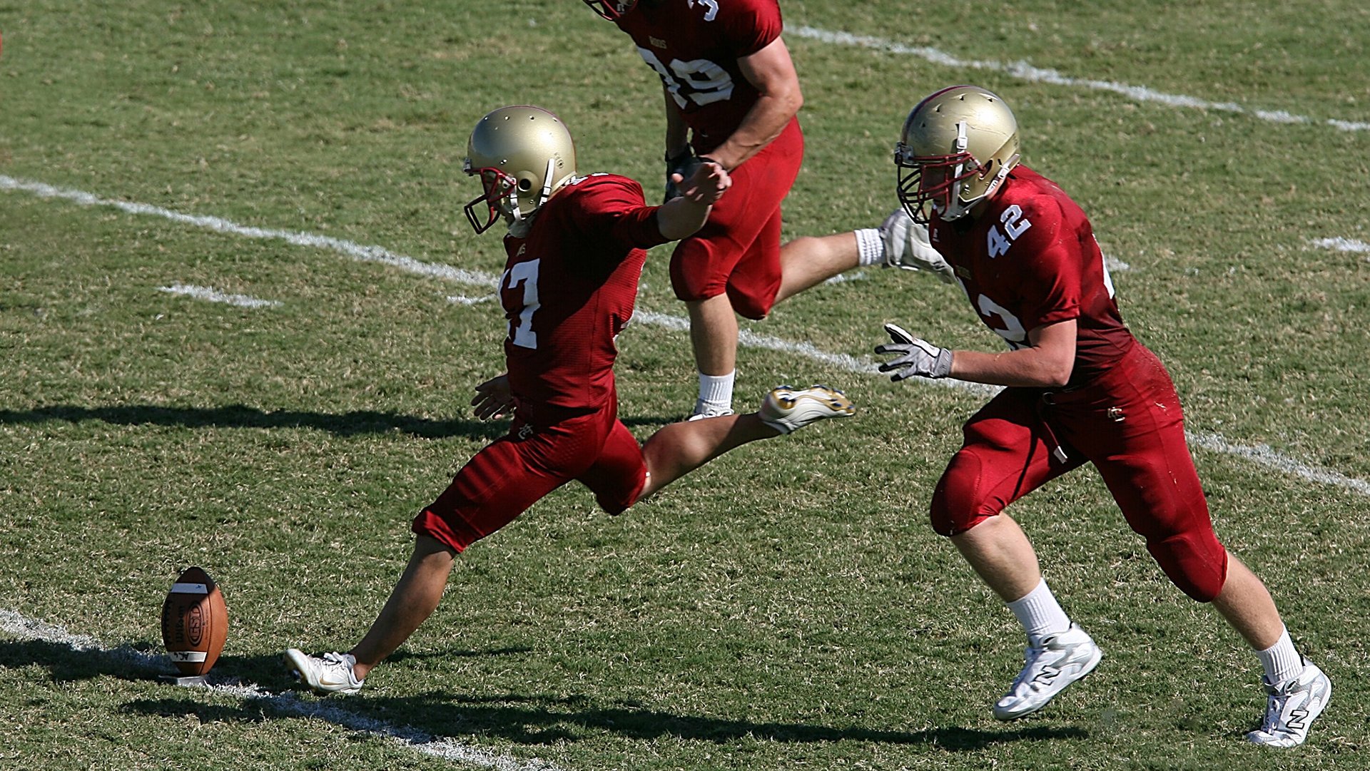 爱游戏体育平台-法国足球队集训备战国际巅峰赛事，法国俱乐部足球