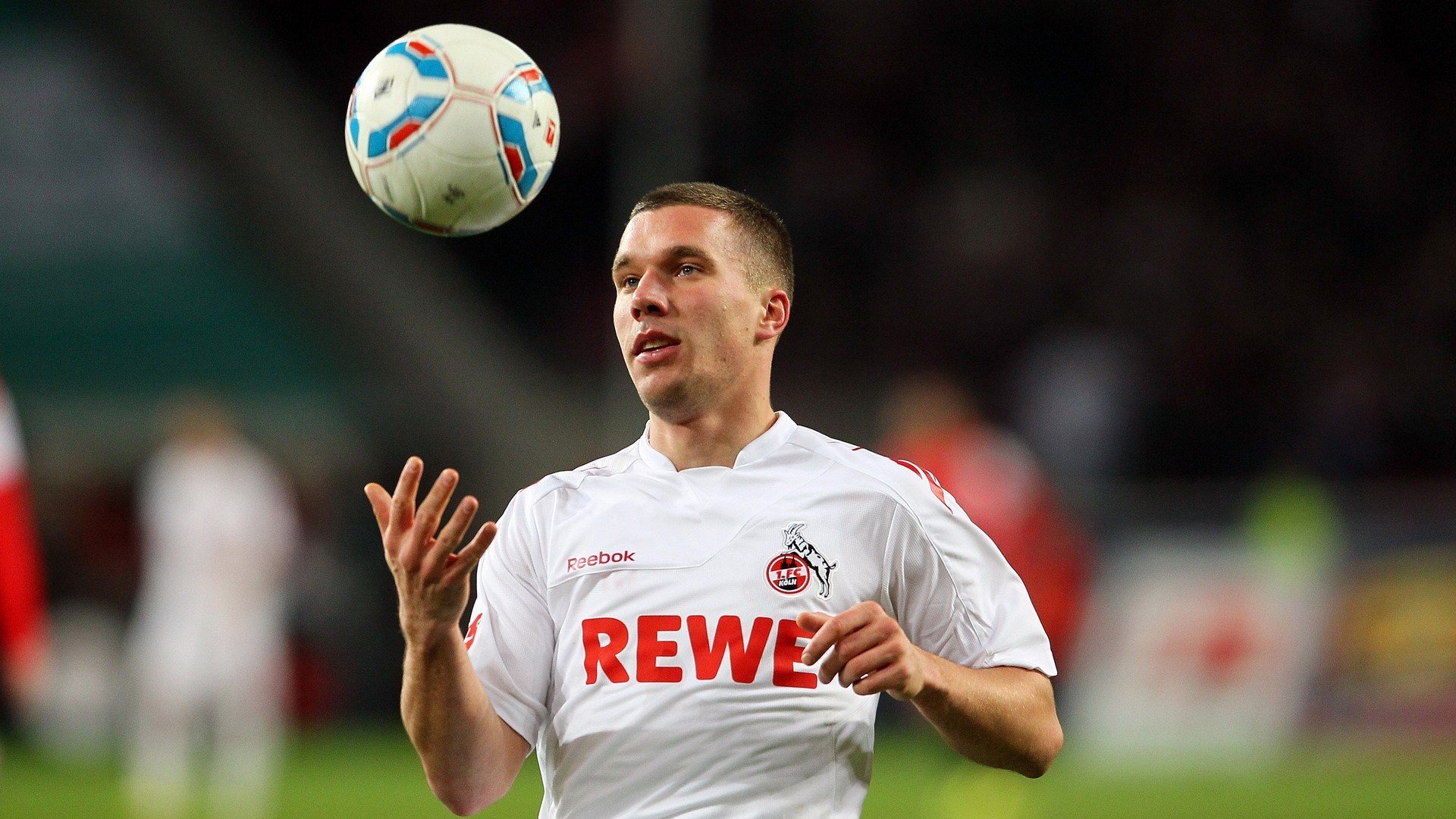 五大联赛是否更多使用边锋反跑牵制战术布局，五大联赛是否更多使用边锋反跑牵制战术布局的球队